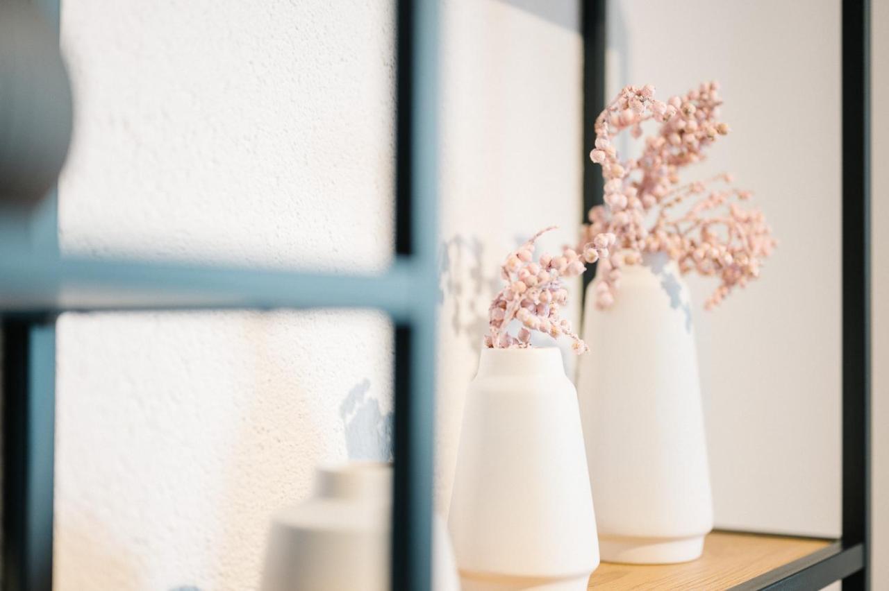 Moderne 2 Zi.-Fewo Blackforest Art Barrierefrei Naehe Freiburg シモンスヴァルト エクステリア 写真